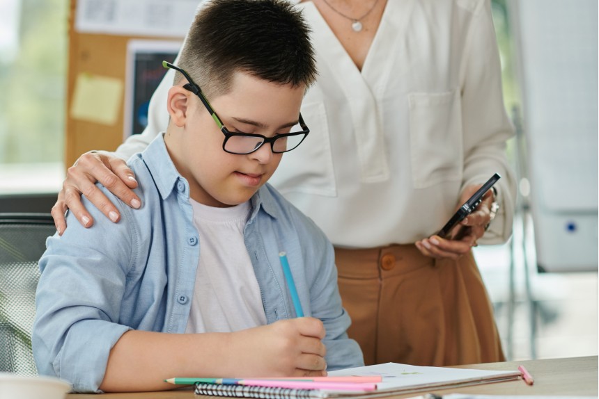 Análise do Comportamento Aplicada (ABA) à Educação Inclusiva