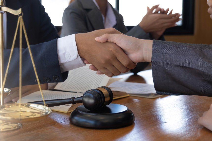 Arbitragem e Mediação: Especialização Estratégica para Profissionais da Resolução de Conflitos