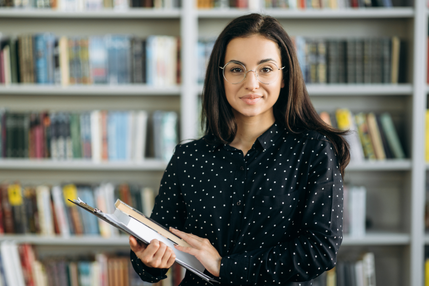Pós-Graduação em Língua Portuguesa: Domínio Linguístico e Excelência na Comunicação