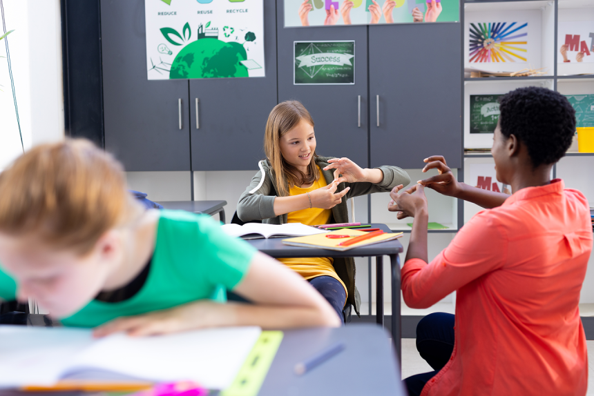 Pós-Graduação em Educação Especial com Ênfase em Deficiência Auditiva: Formação para Atuar com Surdez e Inclusão Escolar