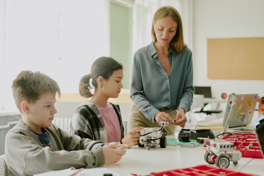 Pós-Graduação em Educação Especial com Ênfase em Altas Habilidades ou Superdotação: Formação para Atuar com Alunos Potenciais