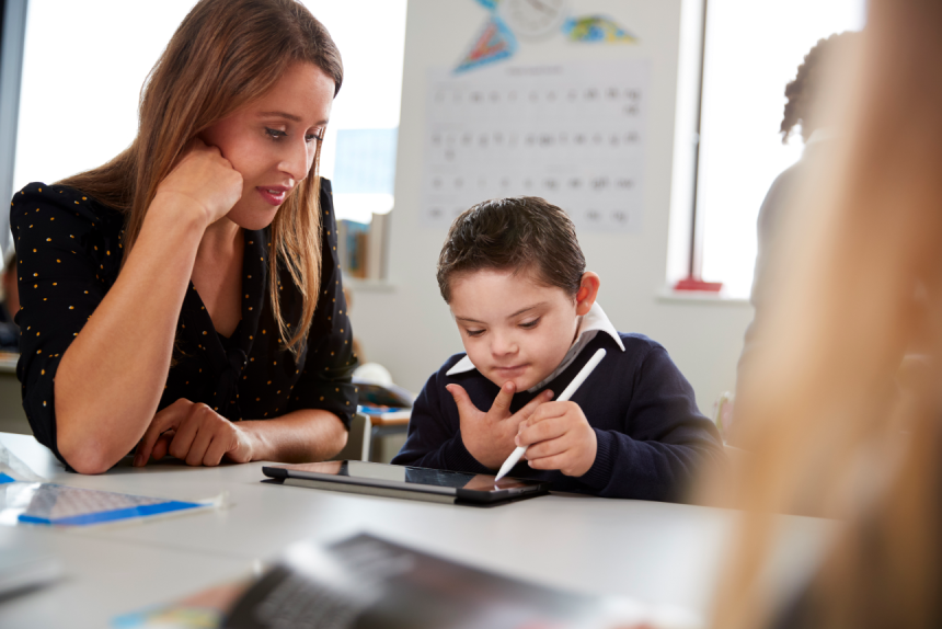 Pós-Graduação em Educação Especial: Formação para Atuar com Diversas Deficiências e Necessidades Educativas Especiais