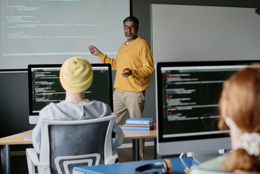 Pós-Graduação em Docência em Ciência e Tecnologia da Informação: Ensino, Inovação e Transformação Digital