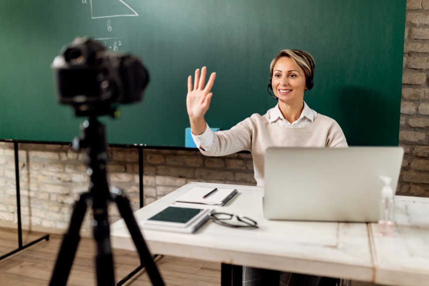 Curso de Extensão em Aprendizagem Na Modalidade De Educacao A Distancia: Aprofundamento Teórico e Prático