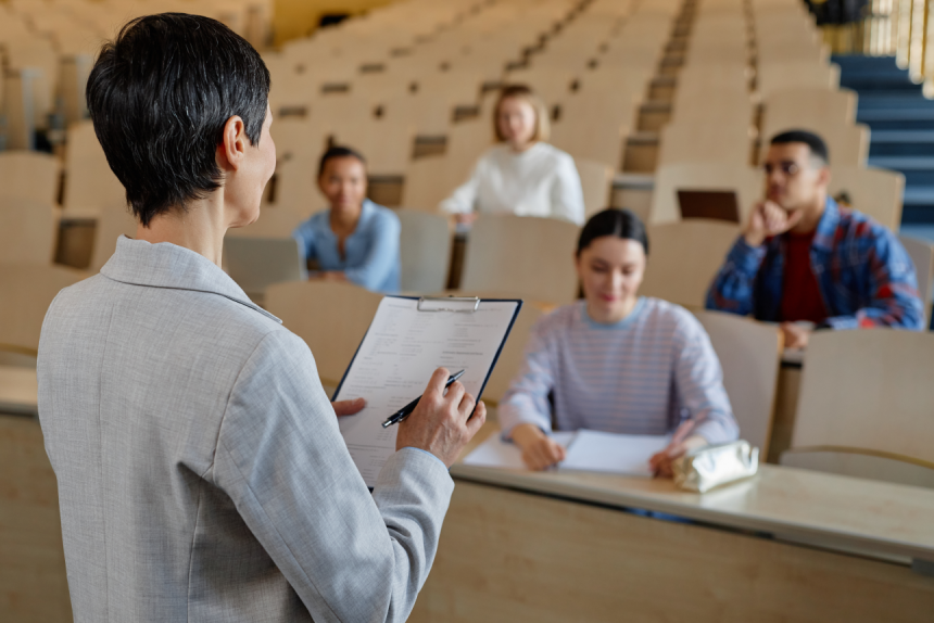 Curso de Extensão em Didatica Do Ensino Superior: Aprofundamento Teórico e Prático
