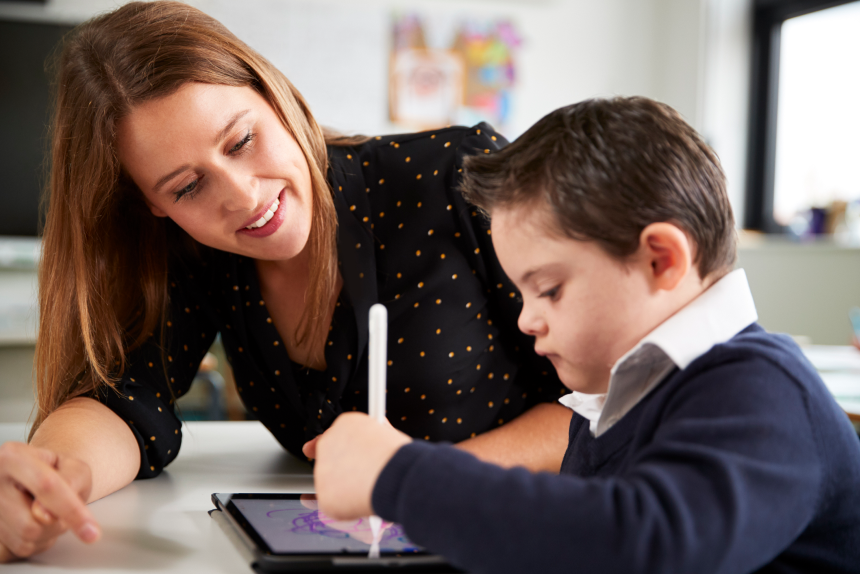 Curso de Extensão em Fundamentos Da Educacao Especial: Aprofundamento Teórico e Prático