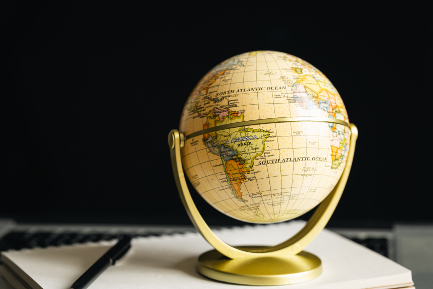 Curso de Extensão em Fundamentos E Historia Da Geografia: Aprofundamento Teórico e Prático