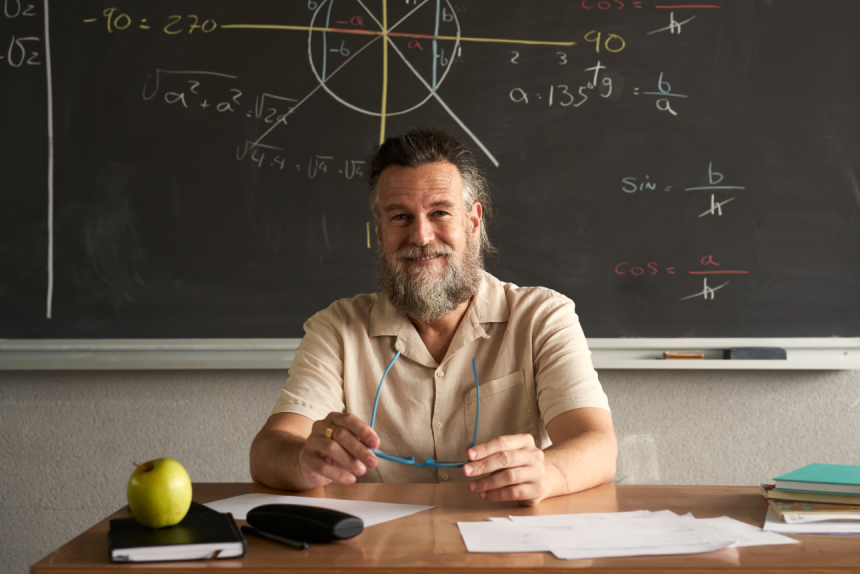 Curso de Extensão em Historia E Filosofia Das Ciencias E Da Matematica: Aprofundamento Teórico e Prático