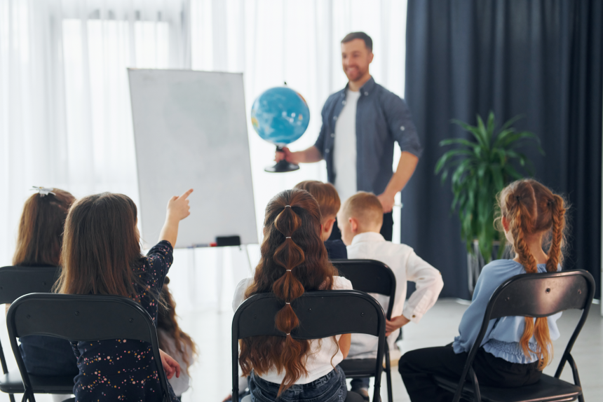Curso de Extensão em Metodologia Do Ensino De Geografia: Aprofundamento Teórico e Prático