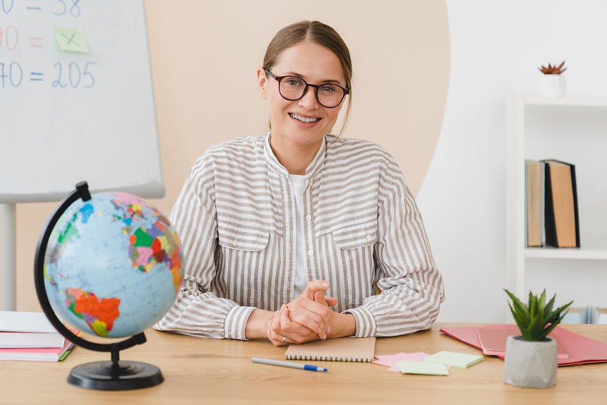 Curso de Extensão em Metodologia Do Ensino De Geografia No Ensino Medio: Aprofundamento Teórico e Prático