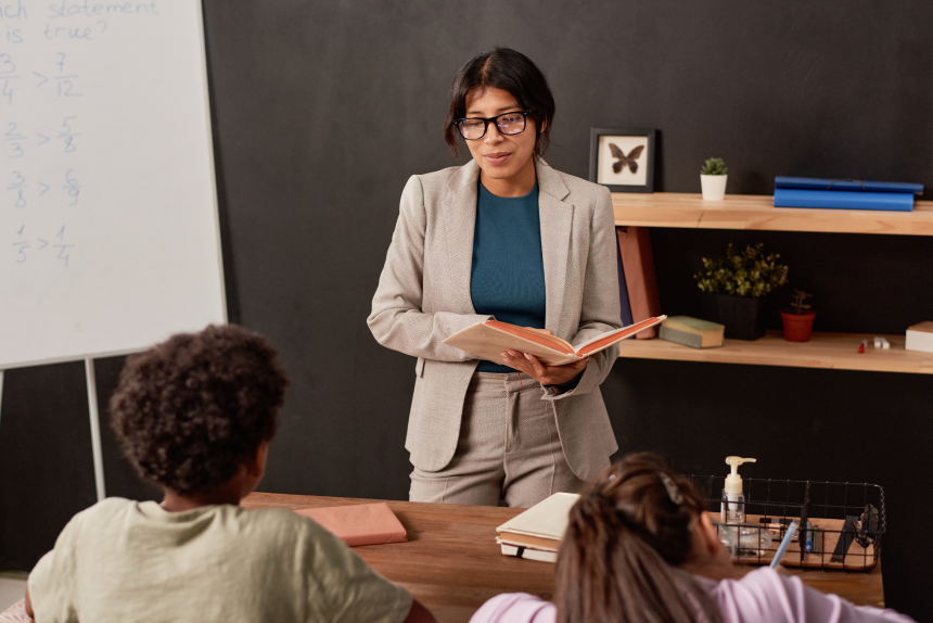 Curso de Extensão em Metodologia Do Ensino De Historia: Aprofundamento Teórico e Prático