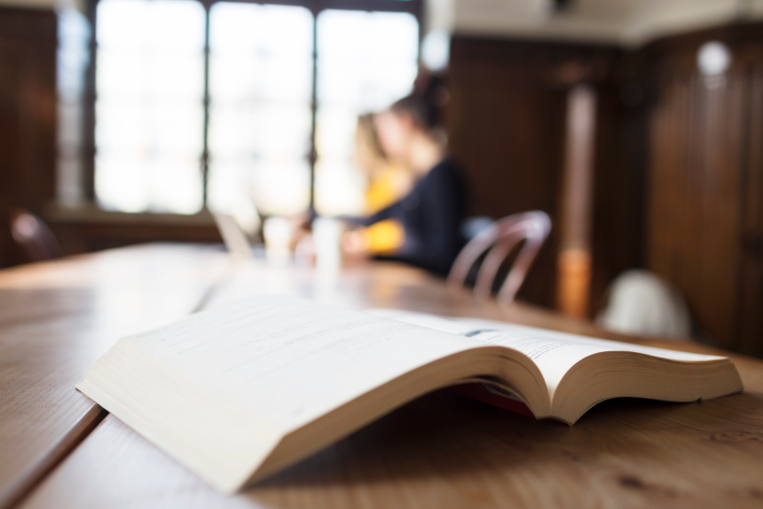 Curso de Extensão em Estilistica E Semantica: Aprofundamento Teórico e Prático