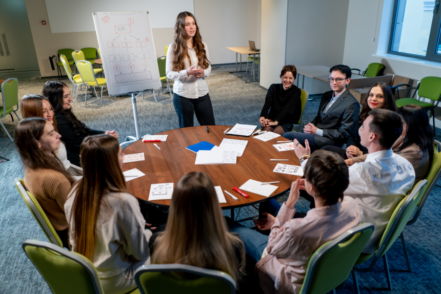 Curso de Extensão em Pedagogia Em Espacos Nao Escolares: Aprofundamento Teórico e Prático