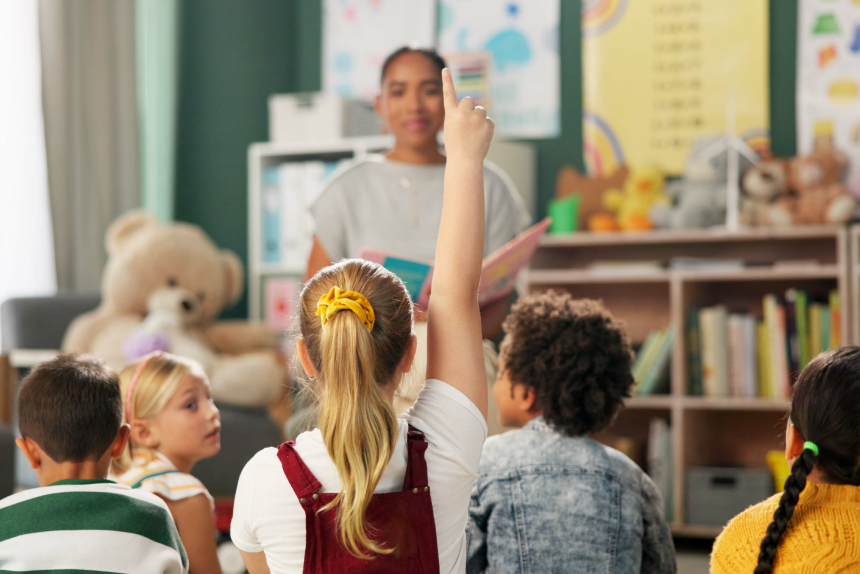 Curso de Extensão em Aprender E Ensinar Na Educacao Infantil: Aprofundamento Teórico e Prático