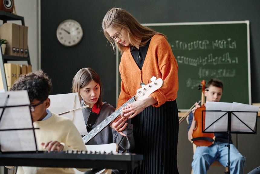 Curso de Extensão em Musicalizacao Na Educacao Basica: Aprofundamento Teórico e Prático