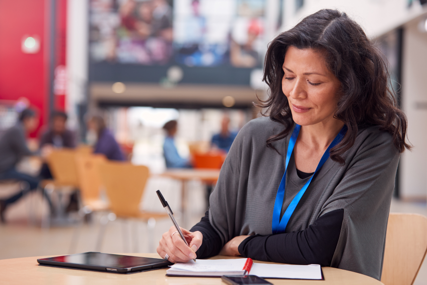 Currículo e Planejamento na Educação Básica