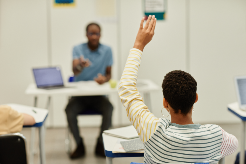 Curso de Extensão em Educacao De Jovens E Adultos: Aprofundamento Teórico e Prático